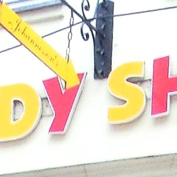 Johannessons Candyshop - Chocolatiers & Shops Near Me - Lübeck, SH