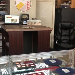 Gold Hill Coin - Here is the inside of their shop