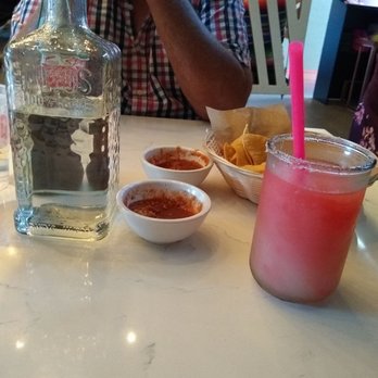 Taco Co - Chips and salsa and strawberry margarita - Tacos Near Me - Omaha, Nebraska