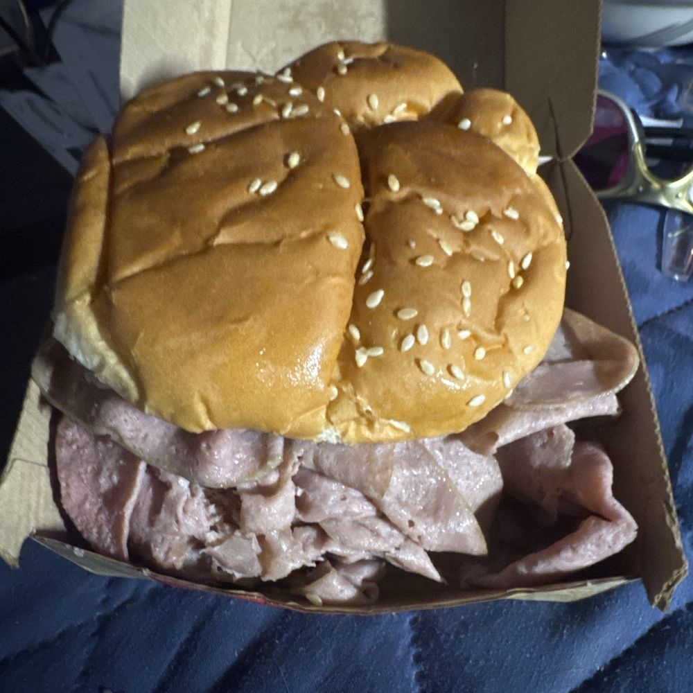 Arby's - This is not a half a pound roast beef really this is not a half a pound roast beef - Fast Food Near Me - WHITEVILLE, North Carolina Arby's - This is not a half a pound roast beef really this is not a half a pound roast beef - Fast Food Near Me - WHITEVILLE, North Carolina