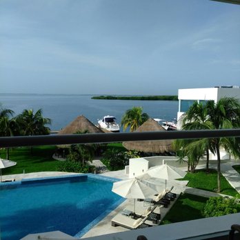 Real Inn - View from balcony 3rd floor - Hotels Near Me - Cancún, ROO Real Inn - View from balcony 3rd floor - Hotels Near Me - Cancún, ROO