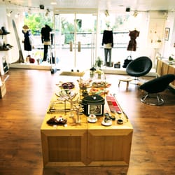 Girl shop Anglet
