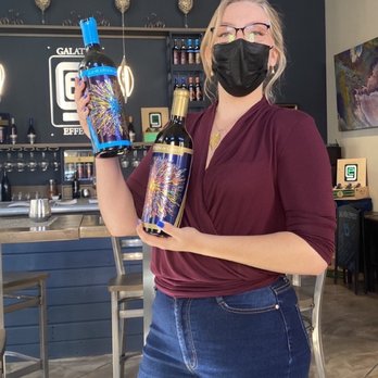Galatea Effect - Best tasting room host "Haley" truly  a wine expert - Wine Tasting Room Near Me - Sonoma, California
