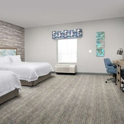 Hampton Inn Boston Logan Airport Chelsea - Guest room
