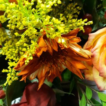 Flowerama - Recieved at 3pm and this at 7 am - Florists Near Me - Oklahoma City, Oklahoma