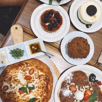Urth Caffe Uncommons - Las Vegas - Margarita Pizza, Gluten-Free White Corn Pancakes, chicken tostada salad - Cafes Near Me - Las Vegas, Nevada Urth Caffe Uncommons - Las Vegas - Margarita Pizza, Gluten-Free White Corn Pancakes, chicken tostada salad - Cafes Near Me - Las Vegas, Nevada