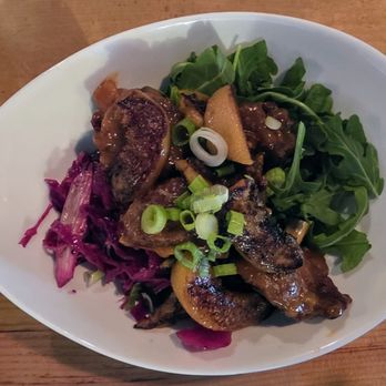 Krista's - Mini pork shanks atop fennel slaw with grilled peaches - New American Near Me - Cornish, Maine