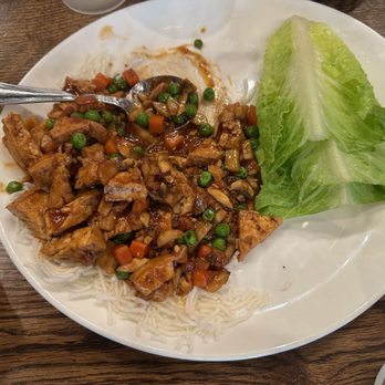 Ming's Cafe - Lettuce Wrap - Sushi Bars Near Me - Carbondale, Colorado