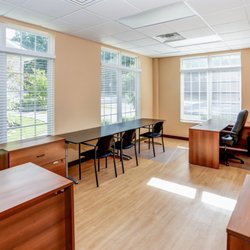 Liberty Office Suites - Corner office for teams