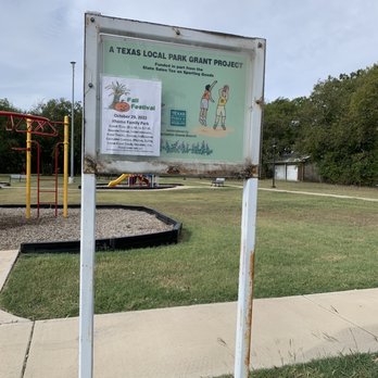 Rhome Family Park - Announcements - Parks Near Me - Rhome, Texas Rhome Family Park - Announcements - Parks Near Me - Rhome, Texas