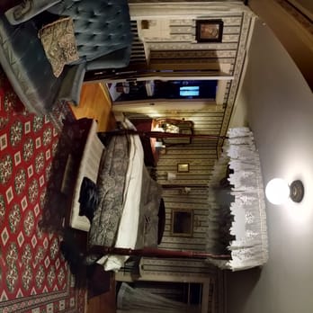 Holidae House Bed & Breakfast - Bed & Breakfast Near Me - Bethel, Maine