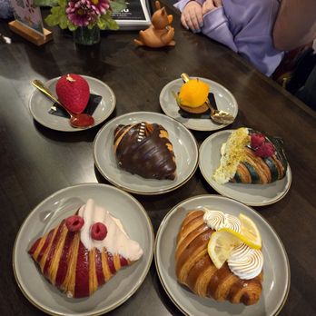 Jhoanes Bakery & Coffee - Yessssss - Bakeries Near Me - Astoria, New York