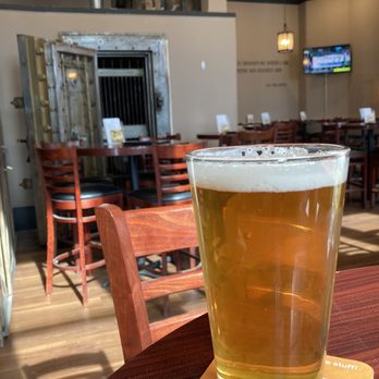 Bad Tom Smith Brewing - Brew time! - Breweries Near Me - Cincinnati, Ohio