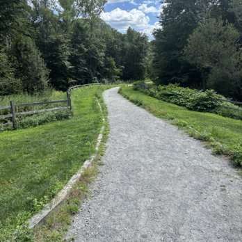 Fry Brook Recreation Park - Entrance to the trail - Hiking Near Me - East Greenwich, Rhode Island