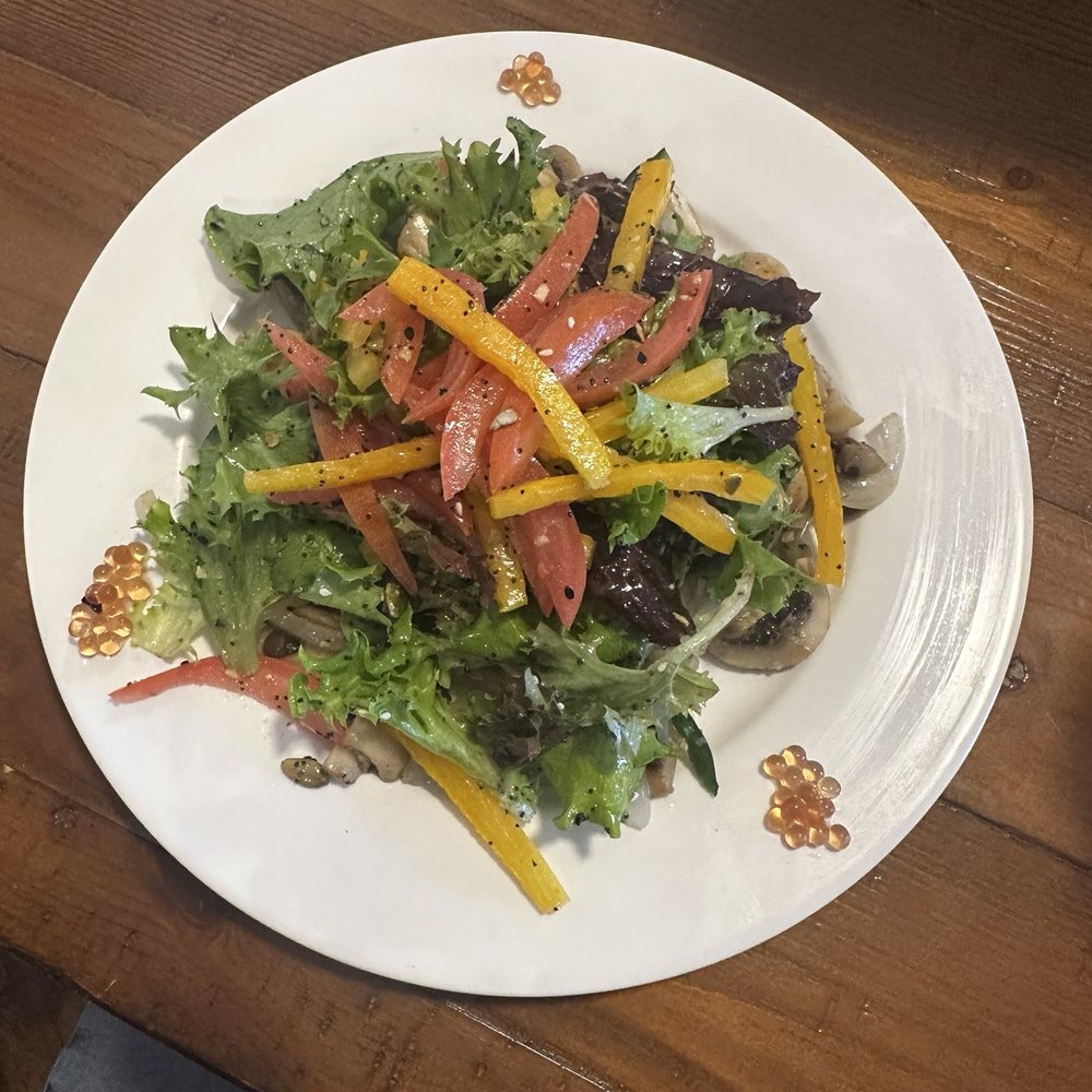 Vegan custom-made salad with vegan balsamic "caviar" Vegan custom-made salad with vegan balsamic "caviar"