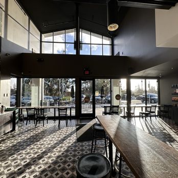 Peet's Coffee - Coffee & Tea Near Me - Oakland, California