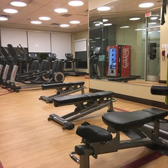 Sheraton Vancouver Guildford Hotel - Hotels Near Me - Surrey, British Columbia