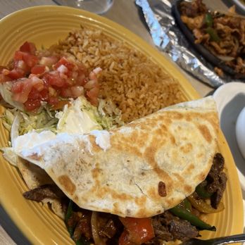 Cozumel - Lunch Quesadilla Fajita - Mexican Near Me - Lakewood, Ohio