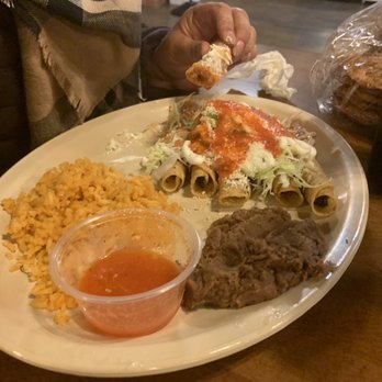 La Cabaña Breakfast And Grill - Flauta plate - Breakfast & Brunch Near Me - Somerton, Arizona La Cabaña Breakfast And Grill - Flauta plate - Breakfast & Brunch Near Me - Somerton, Arizona