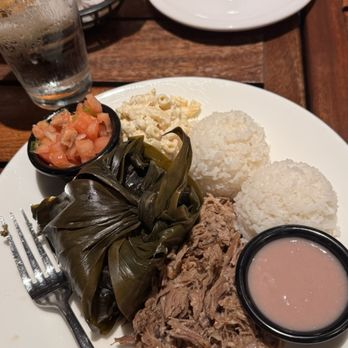 Aloha Mixed Plate - Ali'i Plate - Hawaiian Near Me - Lahaina, Hawaii