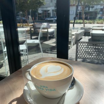 Copa Vida - Vanilla almond milk latte - Coffee & Tea Near Me - San Marcos, California
