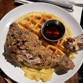 St Vincent Wine - Chicken & waffles - Wine Bars Near Me - Washington, DC, District of Columbia St Vincent Wine - Chicken & waffles - Wine Bars Near Me - Washington, DC, District of Columbia