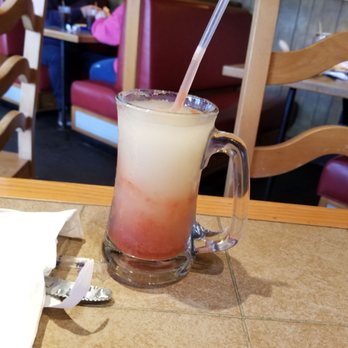 On The Border Mexican Grill & Cantina - Bullshit excuse for a strawberry daquari. They used margarita mix - Mexican Near Me - Paramus, New Jersey