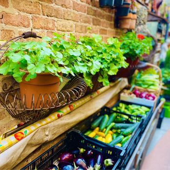 Amidei Mercantino - Fresh Produce - Grocery Near Me - Lake Forest, Illinois Amidei Mercantino - Fresh Produce - Grocery Near Me - Lake Forest, Illinois
