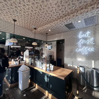 Alfred Coffee - coffee bar area - Coffee & Tea Near Me - Beverly Hills, California Alfred Coffee - coffee bar area - Coffee & Tea Near Me - Beverly Hills, California