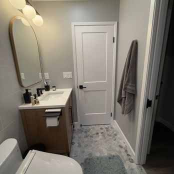 Birkin Dekker Builders - Main bathroom - General Contractors Near Me - Concord, California