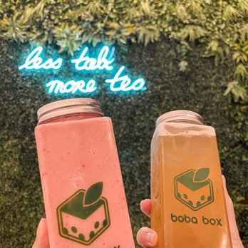 Boba Box - Strawberry Smoothie and Guava Green Tea - Coffee & Tea Near Me - Monrovia, California