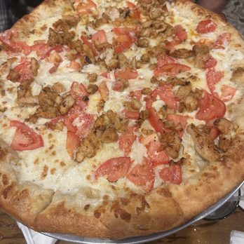 Karavan by 3 Olives - Alfredo pizzza so good! - Uzbek Near Me - Raleigh, North Carolina