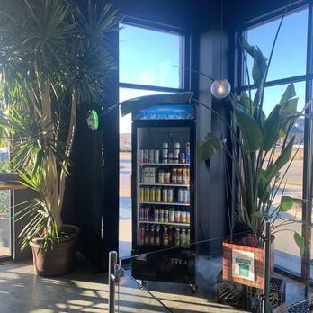 Grace Coffee - Plenty of sunlight inside the cafe - Cafes Near Me - Sun Prairie, Wisconsin