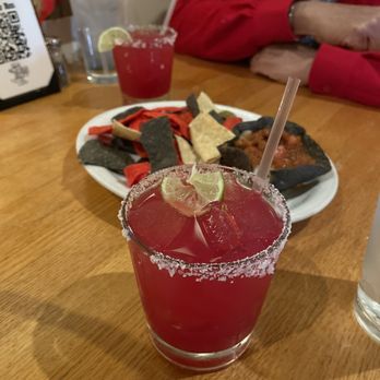 High Noon Restaurant & Saloon - Prickly pear margueritas, chips and salsa - Bars Near Me - Albuquerque, New Mexico High Noon Restaurant & Saloon - Prickly pear margueritas, chips and salsa - Bars Near Me - Albuquerque, New Mexico