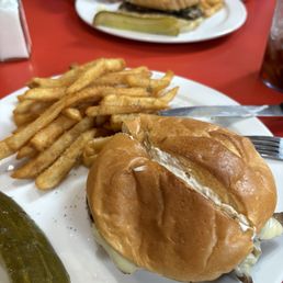 Boonies Bar and Grill Jesse James burger-delicious  Great service