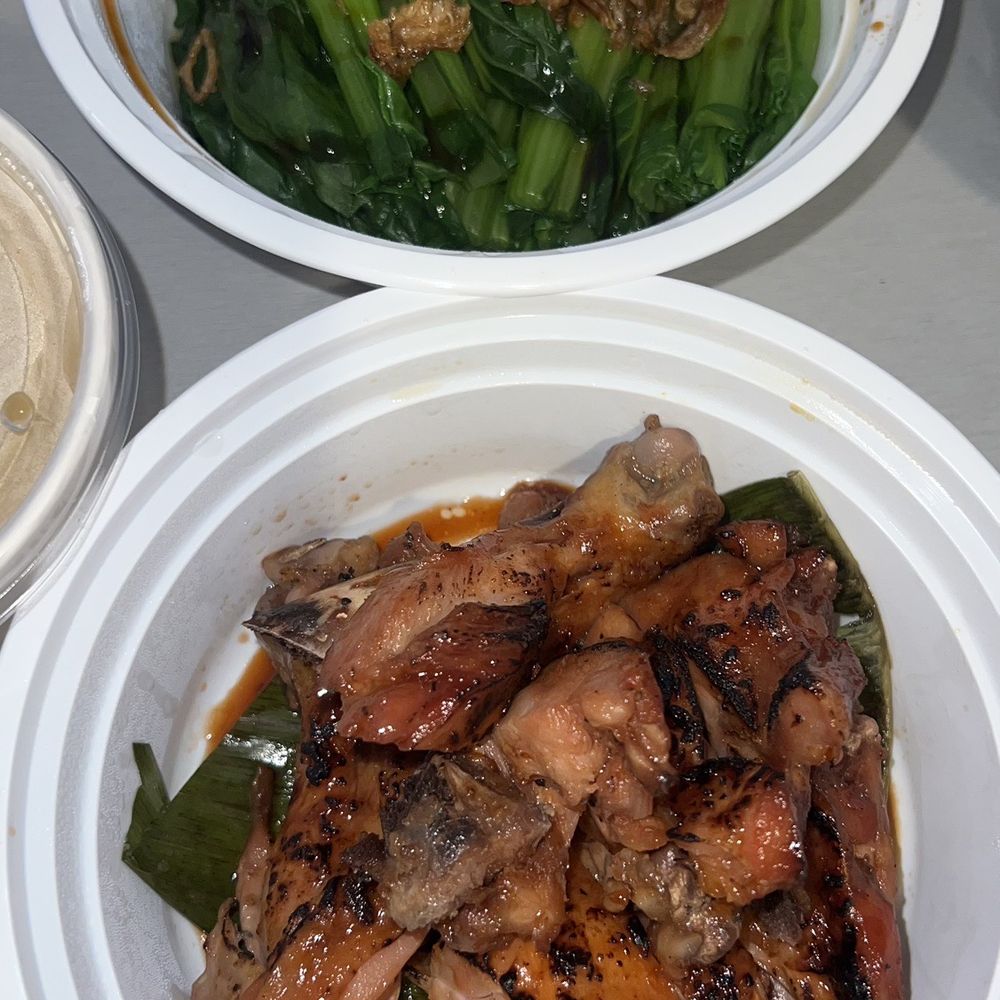 Hainan Roast Chicken and Baby Choy Sum with Oyster-Soy Dressing Hainan Roast Chicken and Baby Choy Sum with Oyster-Soy Dressing
