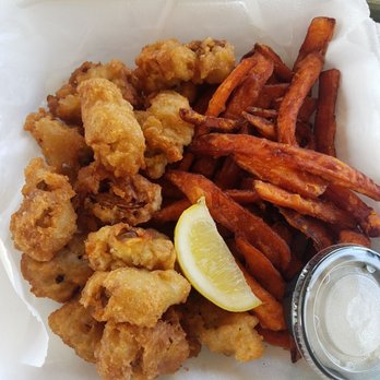 Schooner's Restaurant - Fried Oysters - Seafood Near Me - Jupiter, Florida