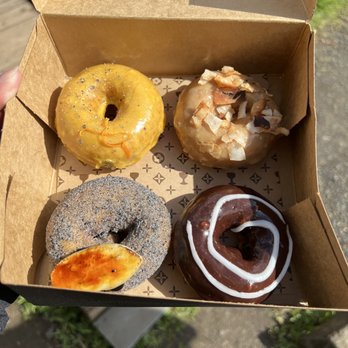 Holey Grail Donuts - Vegan Near Me - Hanalei, Hawaii