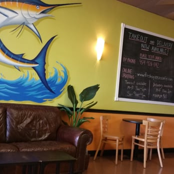 The Fresh Squeeze - Cool leather couch for this florida laid back establishment - Sandwiches Near Me - Dania Beach, Florida The Fresh Squeeze - Cool leather couch for this florida laid back establishment - Sandwiches Near Me - Dania Beach, Florida