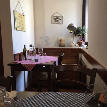 La Tana dell'Orso - Das Restaurant von innen - Tuscan Near Me - Castell'azzara, GR La Tana dell'Orso - Das Restaurant von innen - Tuscan Near Me - Castell'azzara, GR