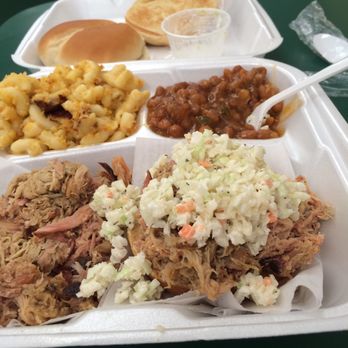 Smiley's Bar-B-Q - Carolina Rub pork platter. MacNCheese, beans, slaw for sandwich, 2 buns, & drink.  $14.20 - Barbeque Near Me - Raphine, Virginia