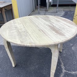 Savannah Furniture Consignment - Solid wood dining table