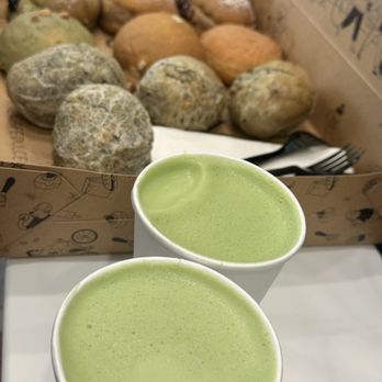 Cafe Dulce - Blueberry matcha lattes & assortment of pastries - Coffee & Tea Near Me - Los Angeles, California