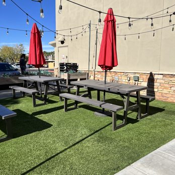 Cold Beers & Cheeseburgers - Burgers Near Me - Gilbert, Arizona Cold Beers & Cheeseburgers - Burgers Near Me - Gilbert, Arizona