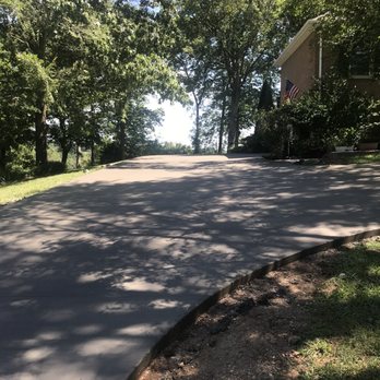 Dennis Bros Concrete - New driveway - Masonry/Concrete Near Me