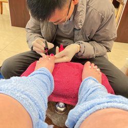 Luxury Nails Spa - Pedicure