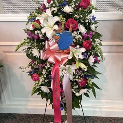 Matching stand spray with family item