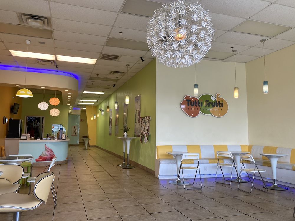TUTTI FRUTTI FROZEN YOGURT Updated September 2024 16 Reviews 115