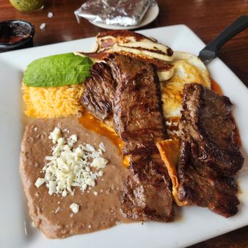 Santa Fe Mexican Restaurant - Chilaquiles with steak - Mexican Near Me - Charlotte, North Carolina