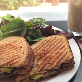 Green Bliss - Avo campania with cheese - Coffee & Tea Near Me - Fullerton, California